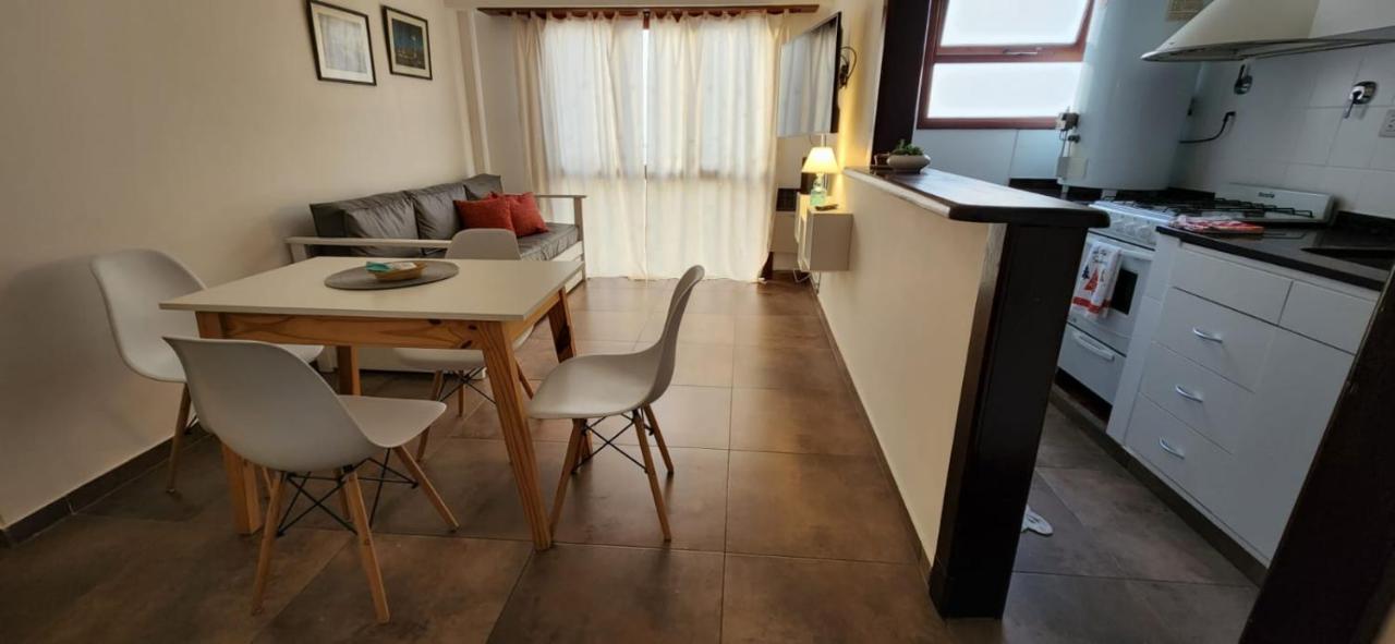 Departamento Impecable, Muy Luminoso Y Muy Equipado. Apartment *